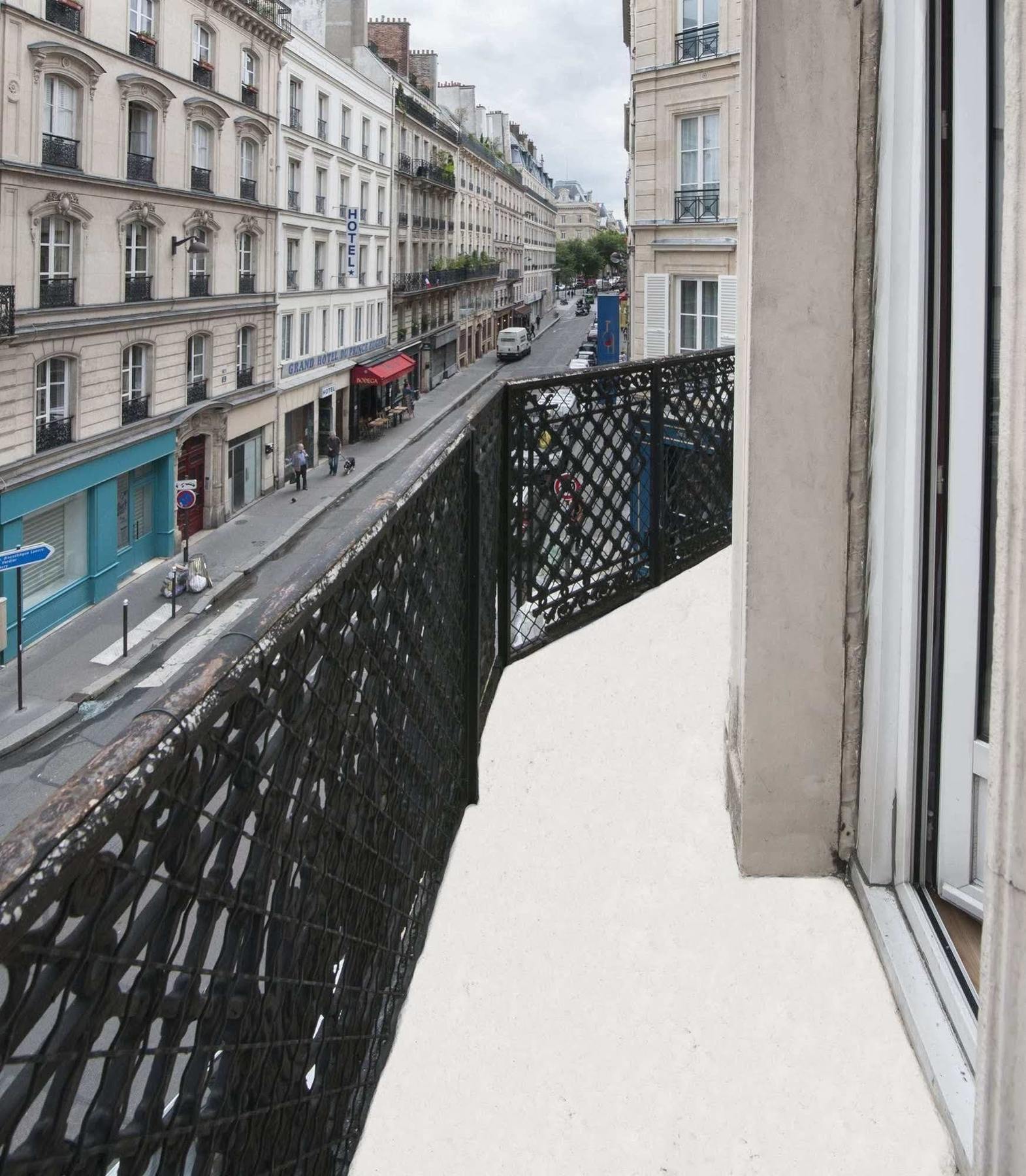 Hotel Des 3 Nations Paris Exteriör bild